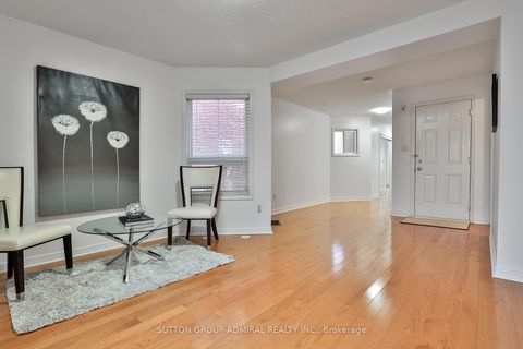 Photo 6 at 13 Pilkington Drive, Birchmount, Toronto