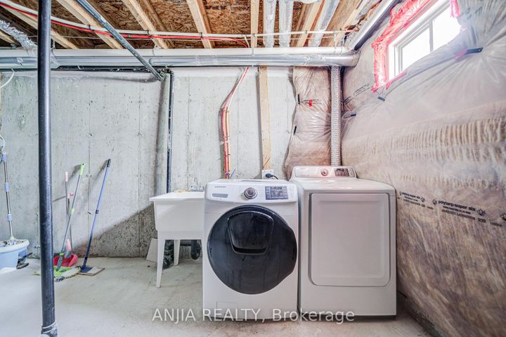 Photo 13 at 9349 Kennedy Road, Berczy, Markham