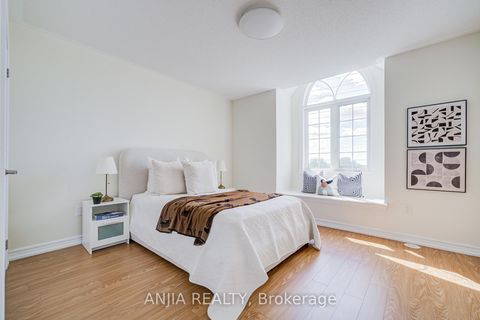 Photo 36 at 9349 Kennedy Road, Berczy, Markham