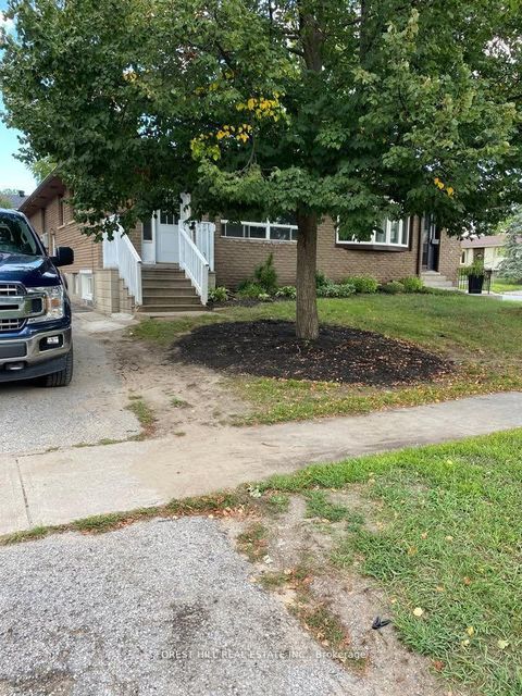 Photo 1 at 30 Bernick Drive, Grove East, Barrie