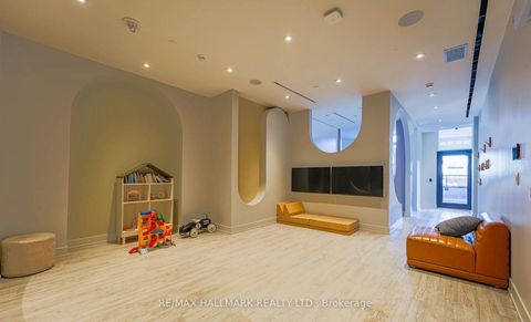 Photo 18 at 402 - 270 Dufferin Street, South Parkdale, Toronto