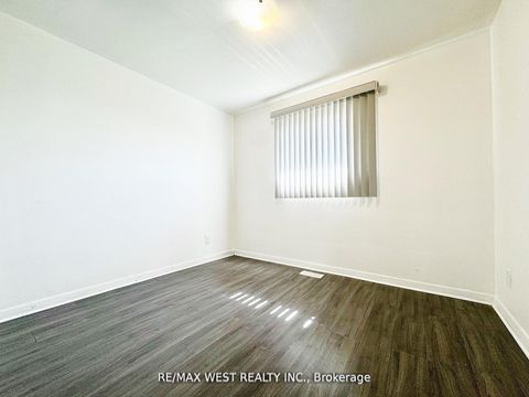 Photo 9 at 25 Bimini Crescent, Black Creek, Toronto