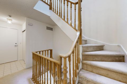 Photo 23 at 1532 - 28 Sommerset Way, Willowdale East, Toronto