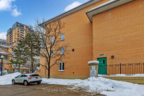 Photo 37 at 1532 - 28 Sommerset Way, Willowdale East, Toronto
