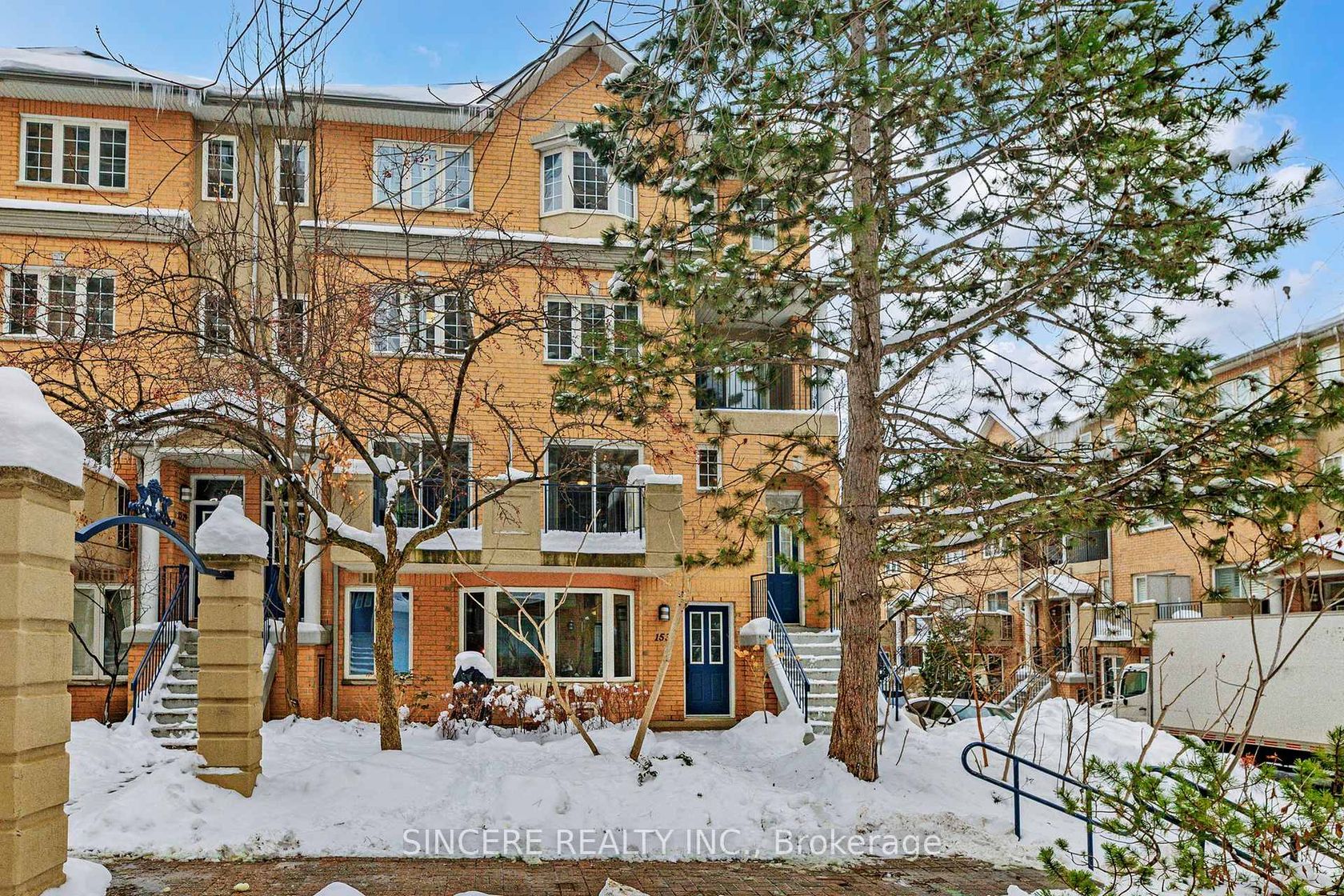 1532 - 28 Sommerset Way, Willowdale East, Toronto photo number 2