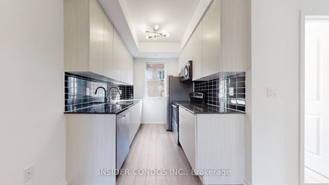 Photo 11 at 226 - 380 Hopewell Avenue, Belgravia, Toronto