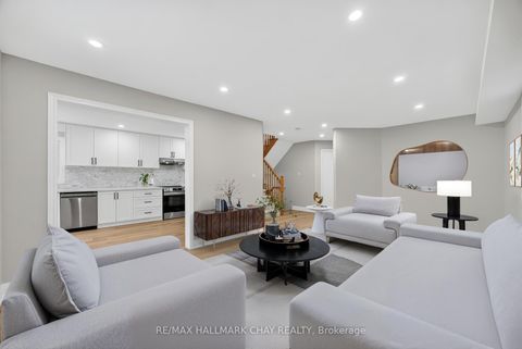 Photo 5 at 32 Bloom Crescent, Ardagh, Barrie