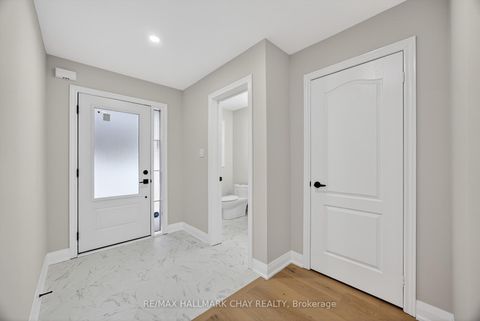 Photo 7 at 32 Bloom Crescent, Ardagh, Barrie