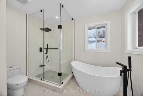 Photo 12 at 32 Bloom Crescent, Ardagh, Barrie