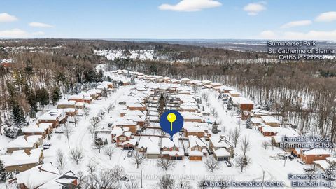 Photo 26 at 32 Bloom Crescent, Ardagh, Barrie