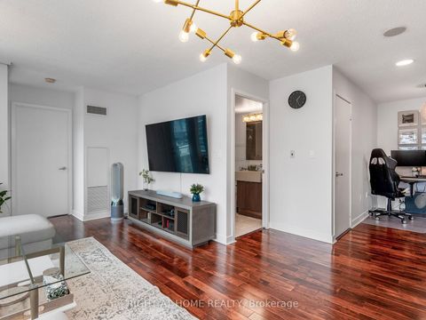 Photo 11 at 1706 - 11 Brunel Court, Waterfront Communities C1, Toronto