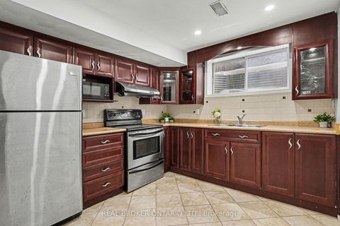 Photo 23 at 16 Leitch Avenue, York University Heights, Toronto