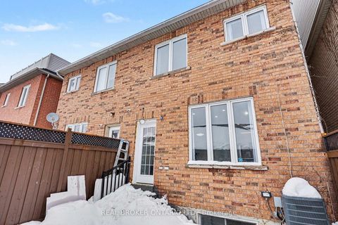 Photo 29 at 16 Leitch Avenue, York University Heights, Toronto
