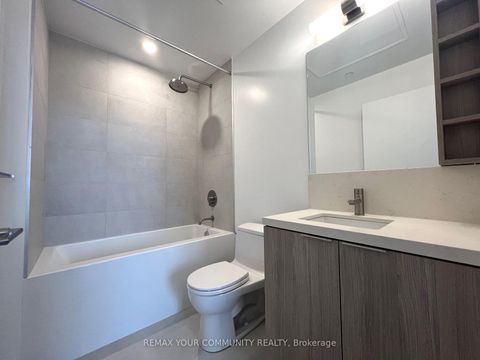 Photo 4 at 1016 - 2020 Bathurst Street, Cedarvale, Toronto