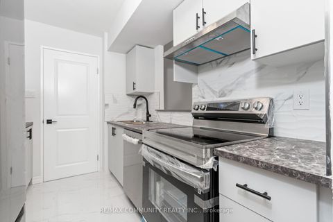 Photo 17 at 501 - 330 Mccowan Road, Eglinton East, Toronto