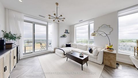 Photo 3 at 812 - 6 David Eyer Road, Rural Richmond Hill, Richmond Hill