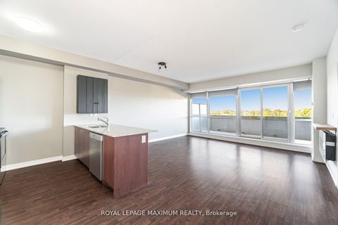 Photo 4 at 511 - 5101 Dundas Street W, City Centre West, Toronto