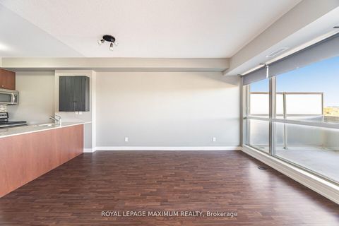 Photo 11 at 511 - 5101 Dundas Street W, City Centre West, Toronto