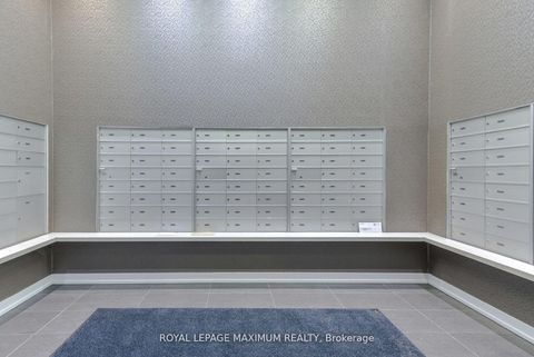 Photo 36 at 511 - 5101 Dundas Street W, City Centre West, Toronto