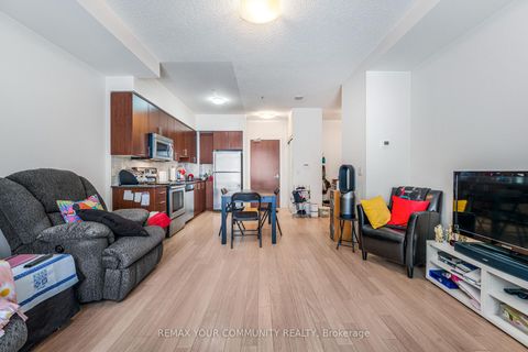 Photo 7 at 108 - 75 North Park Road, Beverley Glen, Vaughan