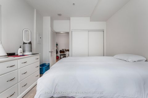 Photo 11 at 108 - 75 North Park Road, Beverley Glen, Vaughan