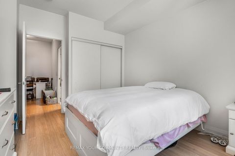 Photo 12 at 108 - 75 North Park Road, Beverley Glen, Vaughan