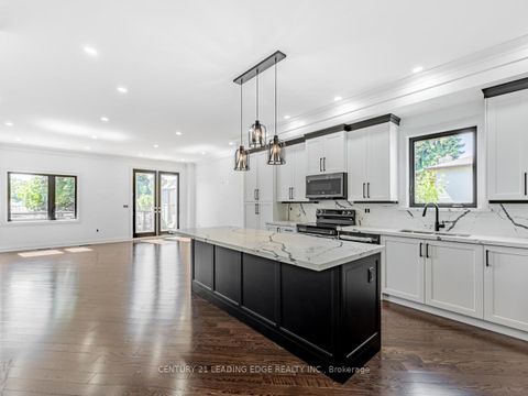 Photo 7 at 48B Maybourne Avenue, Birchmount, Toronto