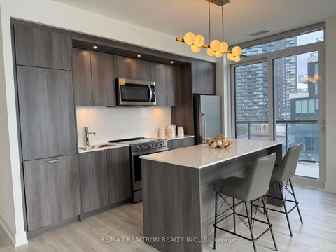 Photo 11 at 832 - 20 Inn On The Park Drive, Don Mills, Toronto