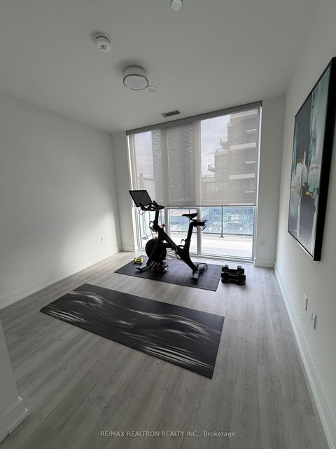 Photo 13 at 832 - 20 Inn On The Park Drive, Don Mills, Toronto