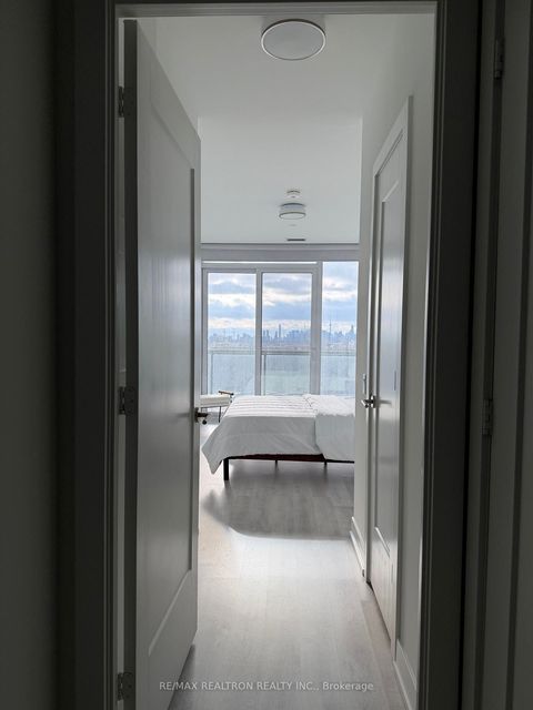 Photo 15 at 832 - 20 Inn On The Park Drive, Don Mills, Toronto