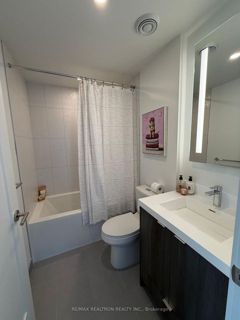 Photo 18 at 832 - 20 Inn On The Park Drive, Don Mills, Toronto