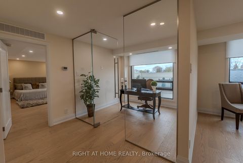 Photo 9 at 608 - 447 Walmer Road, Forest Hill South, Toronto