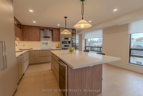 Photo 21 at 608 - 447 Walmer Road, Forest Hill South, Toronto