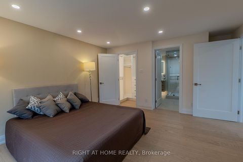 Photo 24 at 608 - 447 Walmer Road, Forest Hill South, Toronto