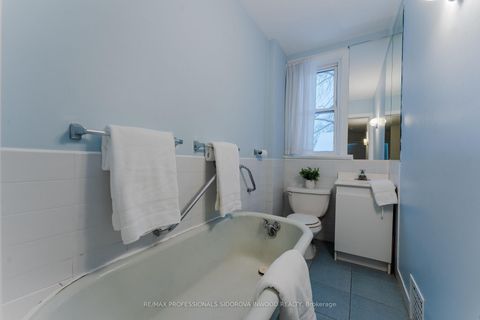 Photo 13 at 33 Mapleview Avenue, Bloor West Village, Toronto