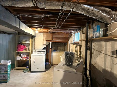 Photo 13 at 108 Castle Hill Drive, L'Amoreaux, Toronto