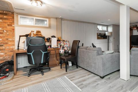 Photo 14 at 40 Jeavons Avenue, Birchmount, Toronto