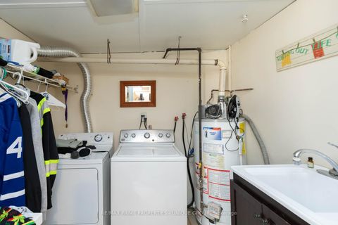 Photo 17 at 40 Jeavons Avenue, Birchmount, Toronto