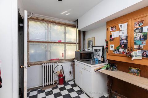 Photo 24 at 40 Jeavons Avenue, Birchmount, Toronto