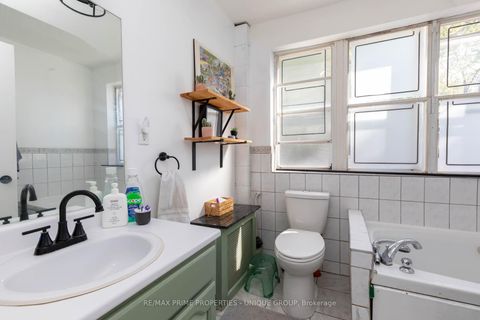 Photo 32 at 40 Jeavons Avenue, Birchmount, Toronto