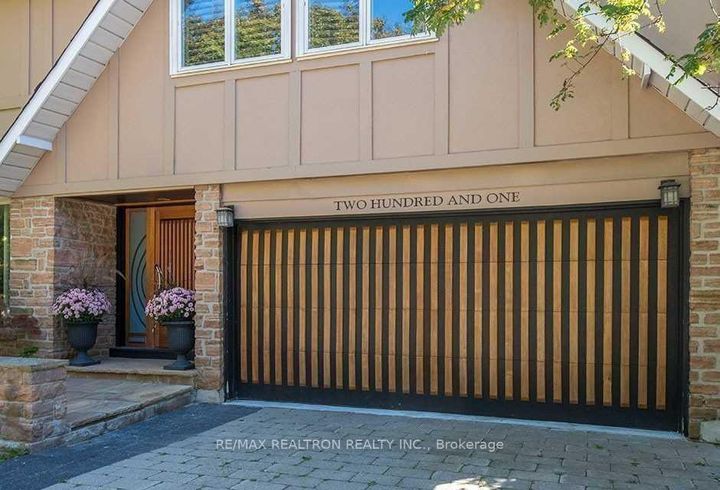 Photo 12 at 201 Banbury Road, Don Mills, Toronto