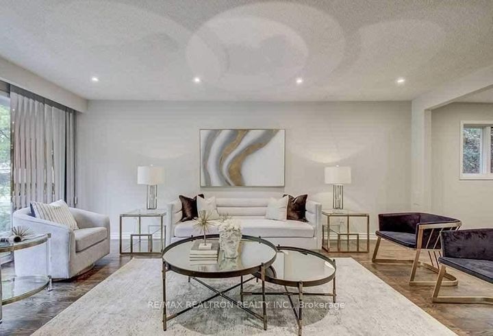 Photo 14 at 201 Banbury Road, Don Mills, Toronto