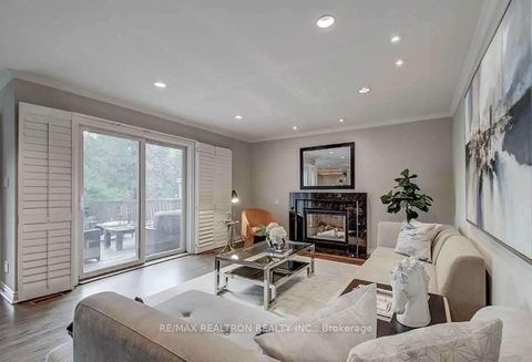 Photo 22 at 201 Banbury Road, Don Mills, Toronto