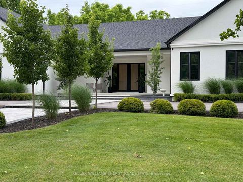 Photo 2 at 16 Metcalf Street, Newcastle, Clarington