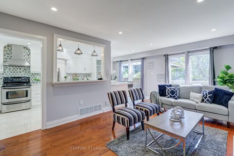 Photo 11 at 6 Wheaton Grove, Eglinton East, Toronto