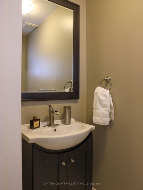 Photo 10 at 56 Royal chapin Crescent, Westbrook, Richmond Hill