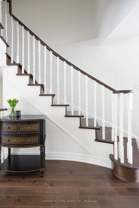 Photo 11 at 56 Royal chapin Crescent, Westbrook, Richmond Hill