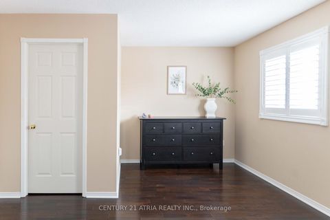 Photo 15 at 56 Royal chapin Crescent, Westbrook, Richmond Hill