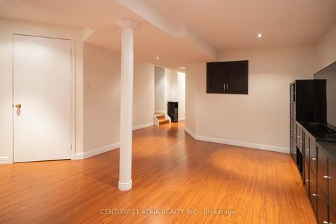 Photo 20 at 56 Royal chapin Crescent, Westbrook, Richmond Hill