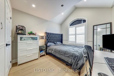 Photo 30 at 65 Warbler Circle, Rouge E11, Toronto